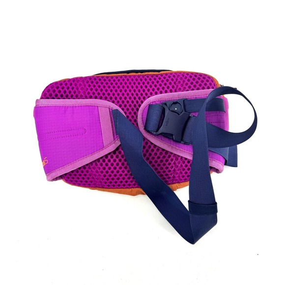 Cotopaxi 5L Hydration Waist Pack w/ 68oz Bladder Mezcal Foxglove Hiking Belt - Picture 3 of 3